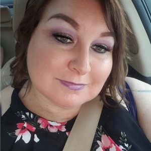 Meet your Posher, Paula